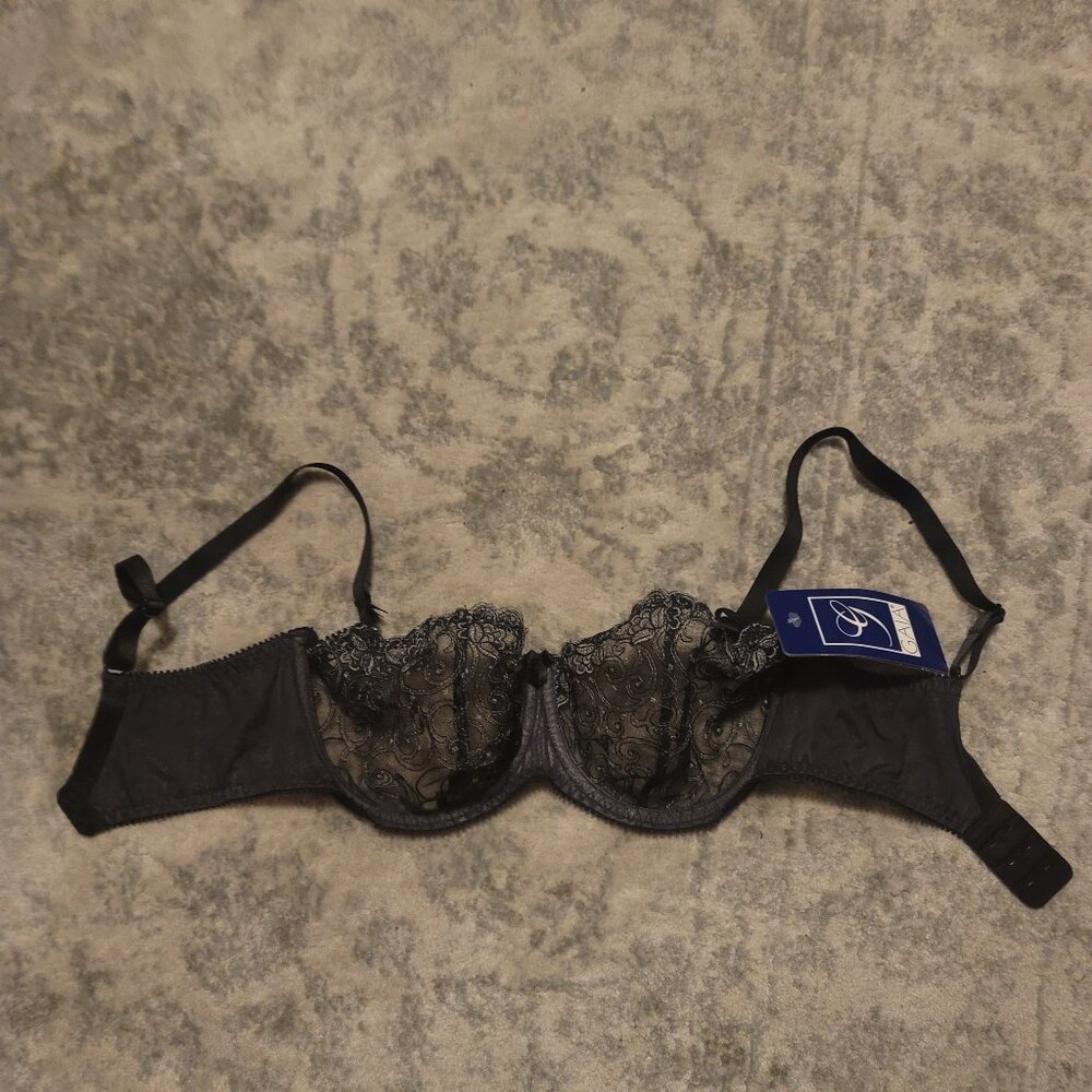 32 D NWTs Gaia lace black bra
